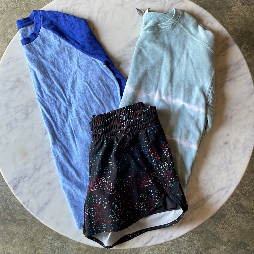 3 Piece Women’s Size Small Lot: AVIA, Old Navy, Universal Threads